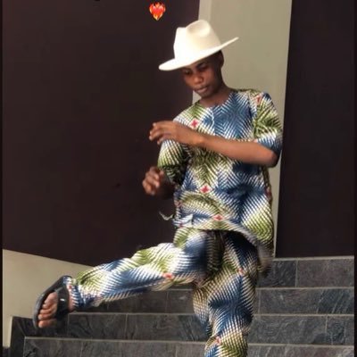 Nelly_conzy's profile picture. content creator ✌️😅funny