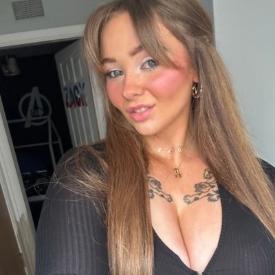 hannahr22x's profile picture. wwe enthusiast