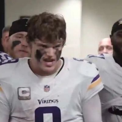 DeOneAndShawnly's profile picture. Don't take my tweets seriously. Parody account. NFL Draft Nerd