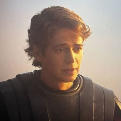 juliancasshower's profile picture. used to be an account where you could check if julian casablancas finally has taken a shower