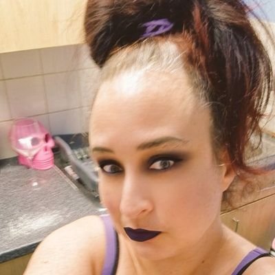 Carlapunkgirl80's profile picture. goth/punk hammerette⚒️🫧🫧 #moonchild🌙
 rocker /goth❤️👊🤘sassy honest, love poetry & a bit of banter! #Depphead Hammer through & through⚒️🫧⚒🖤🦇from Watford❤