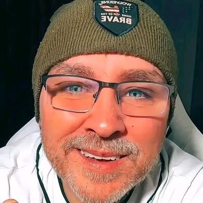 LrwinJohn34664's profile picture. 