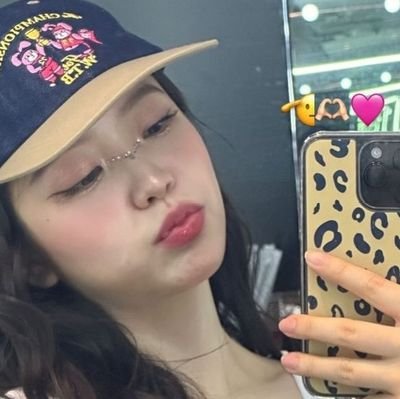 yerichryma's profile picture. 