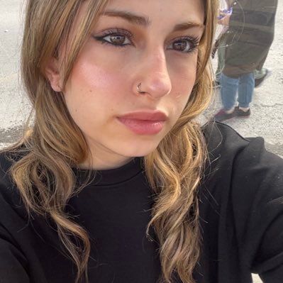 ihatemedschooll's profile picture. you are what you love