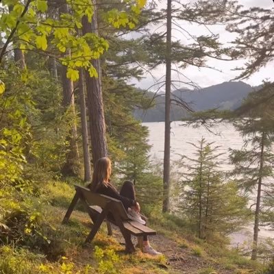 Elbtissam_MO's profile picture. « J’aime les gens qui choisissent avec soin les mots à ne pas dire. » Pas de DM, merci.