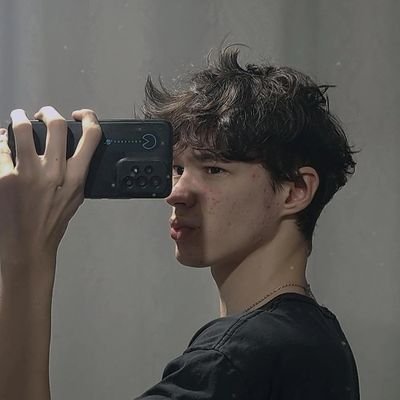 xuaoooooi's profile picture. 