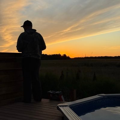 Karriskatch's profile picture. 🇨🇦First, Father, Husband, Catholic, Commercial Electrician, Right-Wing Libertarian, Autonomy&Property Rights Extremist, #FTTB #DirtyWater #LGRW #DontTreadOnMe