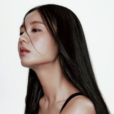 rmverso's profile picture. uma bissexual sofrendo num mundo cruel onde só os txtateezkickflip&team e rm podem salvar