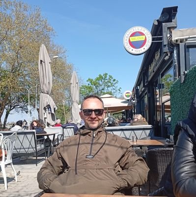 M_190723's profile picture. Ne mutlu Türküm diyene🇹🇷🇹🇷
#MustafaKemalAtatürk🇹🇷🇹🇷
#Fenerbahceli🌿💛💙 🇹🇷