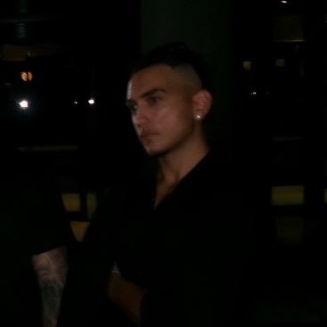 mhandaemi's profile picture. 