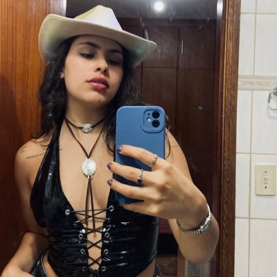 fzika01's profile picture. qqr coisa vai me desavisando