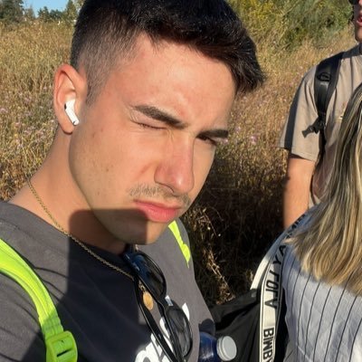 prinxsvq's profile picture. 67%²