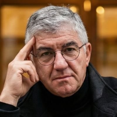 JLfernandes's profile picture. A vida é 10% do que te acontece e 90% de como reages.