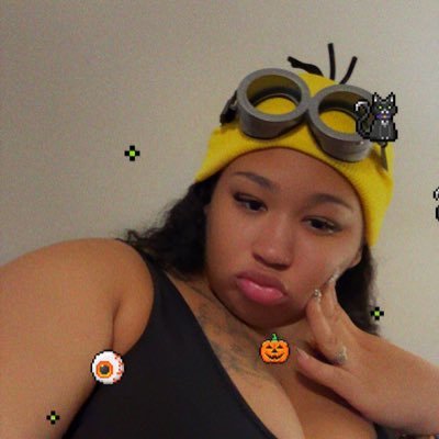 Love4Amber_'s profile picture. GODDESS🌸 Aries ♈️ introvert 💆🏽‍♀️ lover girl 🥰