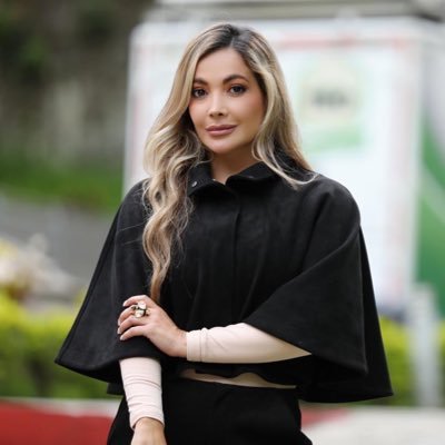 juliherrerap's profile picture. Agrodescendiente👩🏻‍🌾Perrateniente🦮Madre multiespecie✊🏼Periodista Santandereana con garra de pantera madre. Opiniones personales