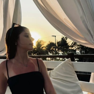 nanadoloa's profile picture. 𝑴𝒊𝒍𝒍𝒂, 𝒎𝒊𝒍 𝒆 𝒖𝒎𝒂 𝒏𝒐𝒊𝒕𝒆𝒔 𝒅𝒆 𝒂𝒎𝒐𝒓 𝒄𝒐𝒎 𝒗𝒐𝒄𝒆̂ ✨🍒💞