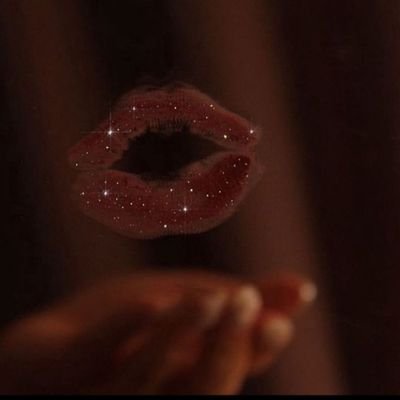 neprolazna's profile picture. Love y'all

I ❤️ Twitter 🥰