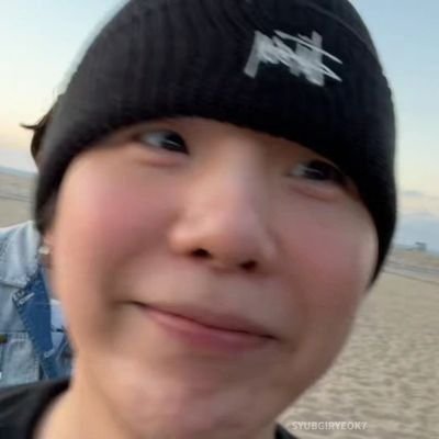 lesyeuxdemymy's profile picture. Way too many husband I fear 
Yoongi come back to me pls I'm begging