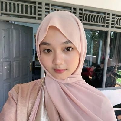 davina_karin108's profile picture. berbaiklah prasangka, agar tenang hidupmu