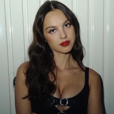 ligutsup's profile picture. ๋࣭⭑