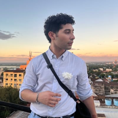 TobyMoreno17's profile picture. Médico Cirujano 👨🏻‍⚕️ ⚕️/ R2 Medicina Interna HNI 🩺/ Exa Up 🦈