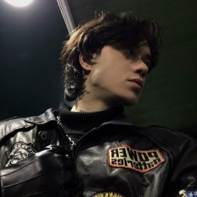 fastandfxur's profile picture. ㅤㅤ ˓ ˚ Виктор Никифоров 〉⠀݇꒥ ͝ ꒷꒥ ͝ ꒷ ２８ › １'99 m. ⦂ 𝚢𝚊𝚔𝚞𝚣𝚊 ﹠﹠ 𝐋𝐚𝐰𝐲𝐞𝐫 ━━━─ ꒰🇷🇺꒱⠠᰷⸱↷ ɾᥙssiᥲn ⴰ༢ ⸼