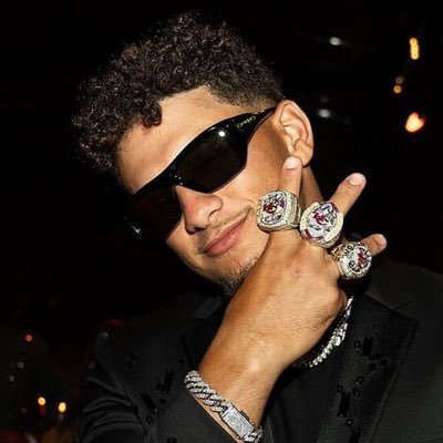 NiqhilVelji's profile picture. 