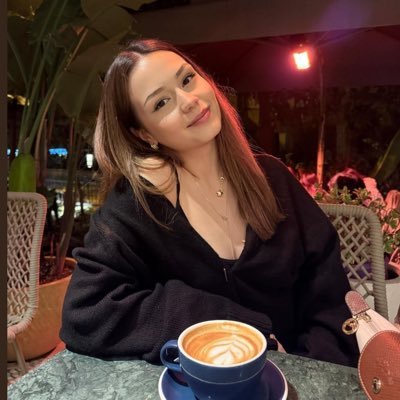 buseliiiik's profile picture. biraz şirin biraz sinirli