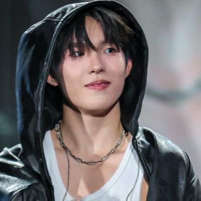 weakheroseob's profile picture. 