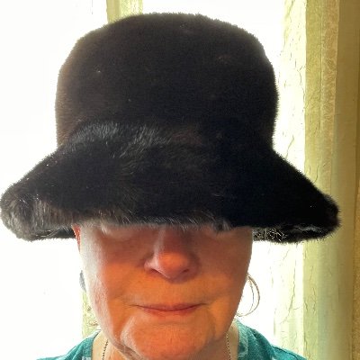 MaryandBessie's profile picture. Born & Raised in Pittsburgh, Alaska is Home now, USAF Veteran AFSC Weather,  Rugby Fan,  Politics: Independent,  Si Vis Pacem Para Bellum