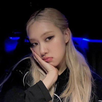 gbldntweets's profile picture. your ot4 blink & ot13 carat tita