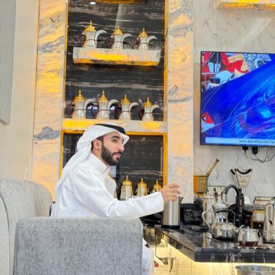 Tkk_40's profile picture. مؤسس أكاديمية الواعدين لكرة القدم ⚽️ ومعلم وشاعر 📚 وعاشق للسفر  ✈️