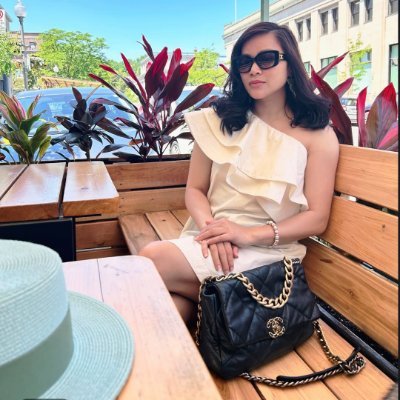 Leonie0027's profile picture. When you succeed, you must be able to bear the weight of the crown.👸🏻