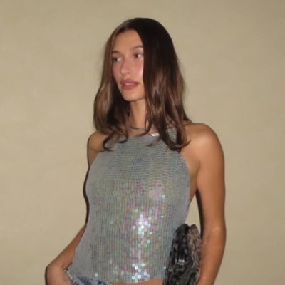 scorpiomuse's profile picture. advertising student and fashion enthusiast. ⭐️