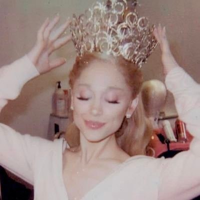 cineseni's profile picture. a lot of fandoms not enough space