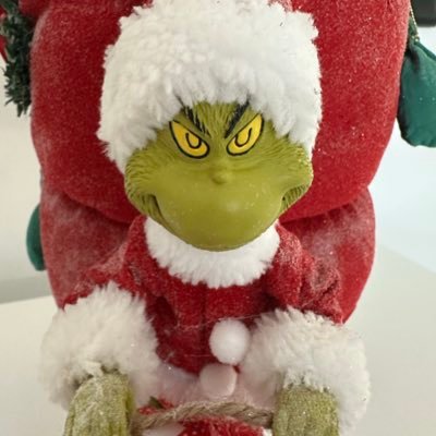 UTMtnCarol's profile picture. IBD stock chaser 📈