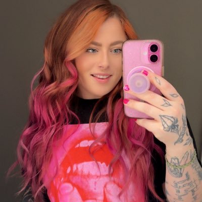 brookejetblkhrt's profile picture. ✨Transformed my main acct into only posting insufferable thoughts about 5SOS ✨