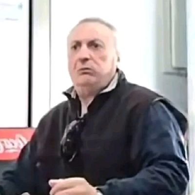 koolyely's profile picture. funada 🥀
I'm 19 years old 👻