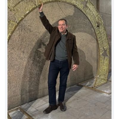 lambrusc36633's profile picture. Economista. Técnico de Imagen y Sonido. Militar.