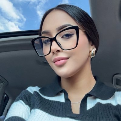 dariuswalton33's profile picture. I love country music🎸🎹🎷… am a loving and caring lady…. please don’t spam