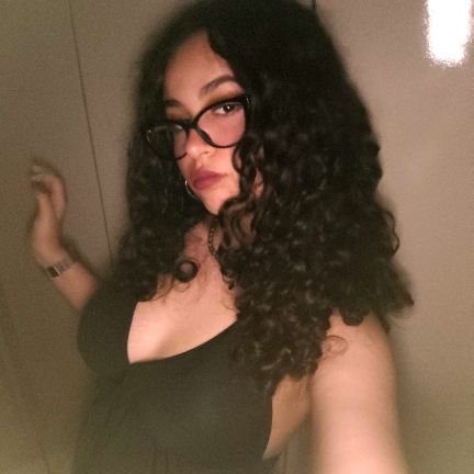 gabyagnoletto's profile picture. o instante é semente viva🌻