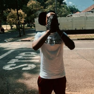 LuxxMzizie70821's profile picture. legendary star in one 🥷🫵
