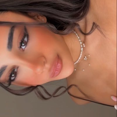 rooujen's profile picture. 🧸