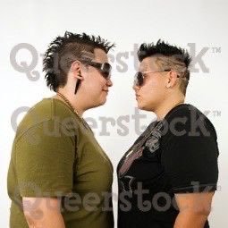 lealmolll's profile picture. free palestine 🇵🇸 weird femme