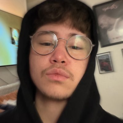 heartmeetbreaks's profile picture. 