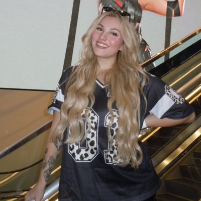 rochelllegrace's profile picture. mostly use this app just to get the tea lol