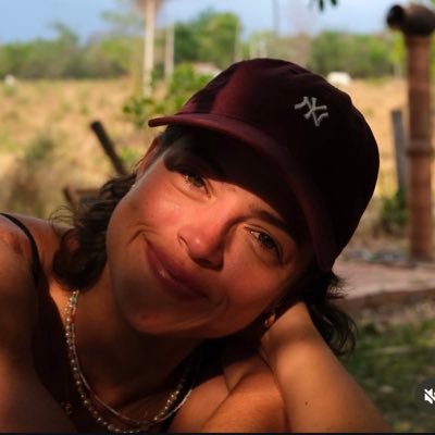 agabicomenta's profile picture. O amor sempre encontra o caminho de volta pra casa 🏠 🤍