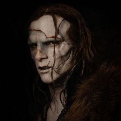 xEndOfLife's profile picture. 20 yo ¦ 🇻🇪 ~ Me gustan los caníbales maricones, los vampiros, y los espadachines