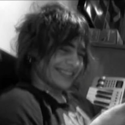 Sofprostituta's profile picture. si pensas que amas a ¿Revolución? más que yo estas equivocada