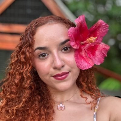 omgpaula_'s profile picture. 